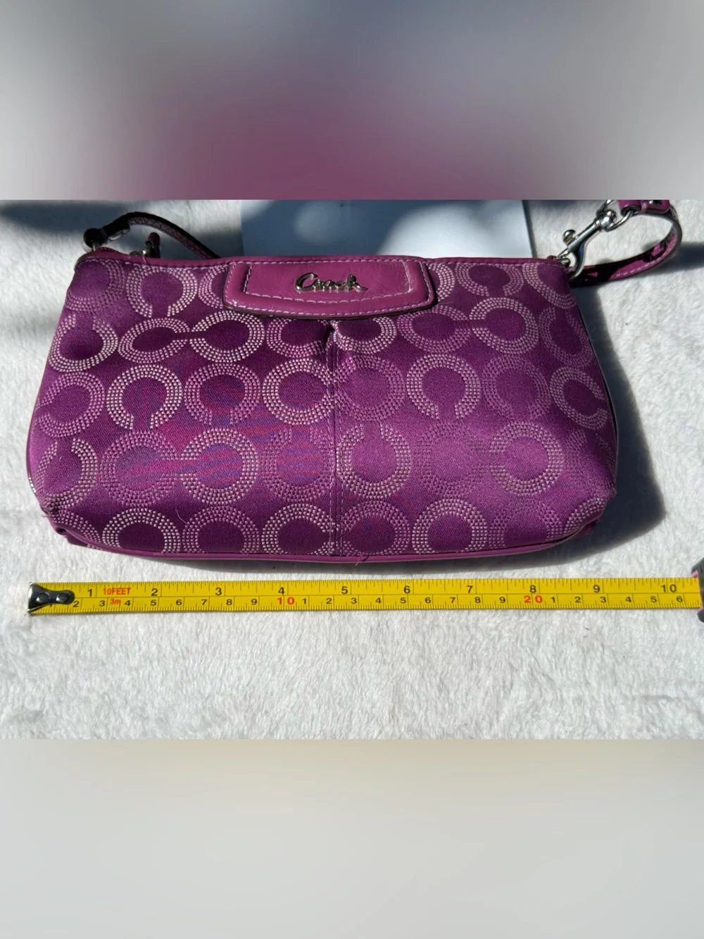 Coach Ashley Signature Jacquard wristlet handbag. GUC - Picture 7 of 8
